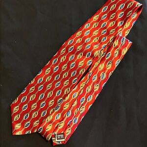 NWT. Umberto Bossi Roma Milano Vibrant Red and Gold Tie All Silk